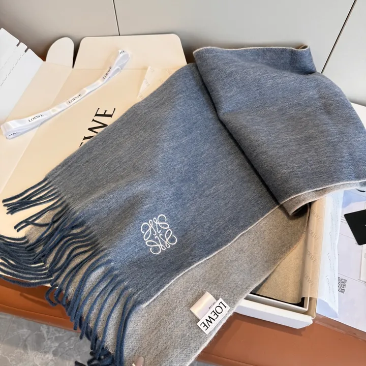 スーパーコピー ロエベ マフラー