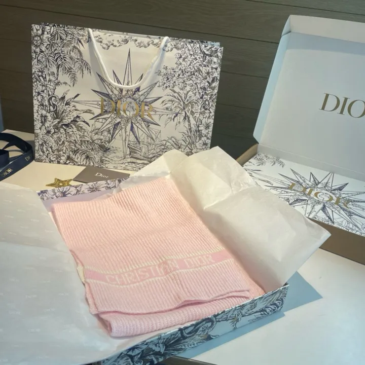 スーパーコピー ディオール マフラー