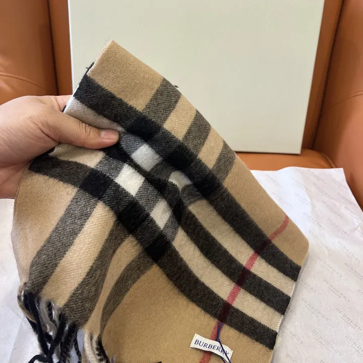 スーパーコピー バーバリー ス マフラー