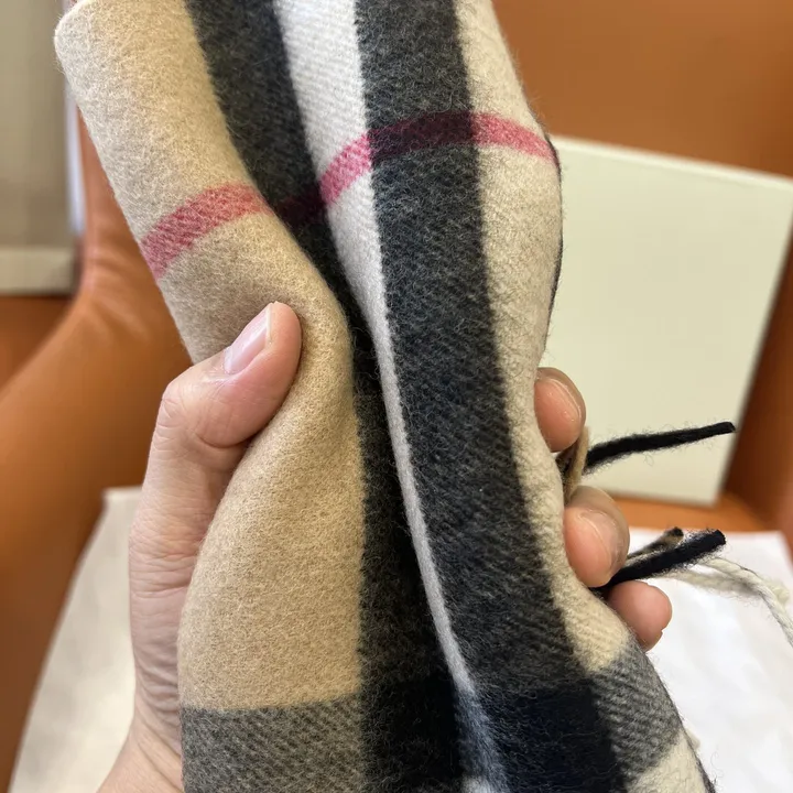 スーパーコピー バーバリー ス マフラー