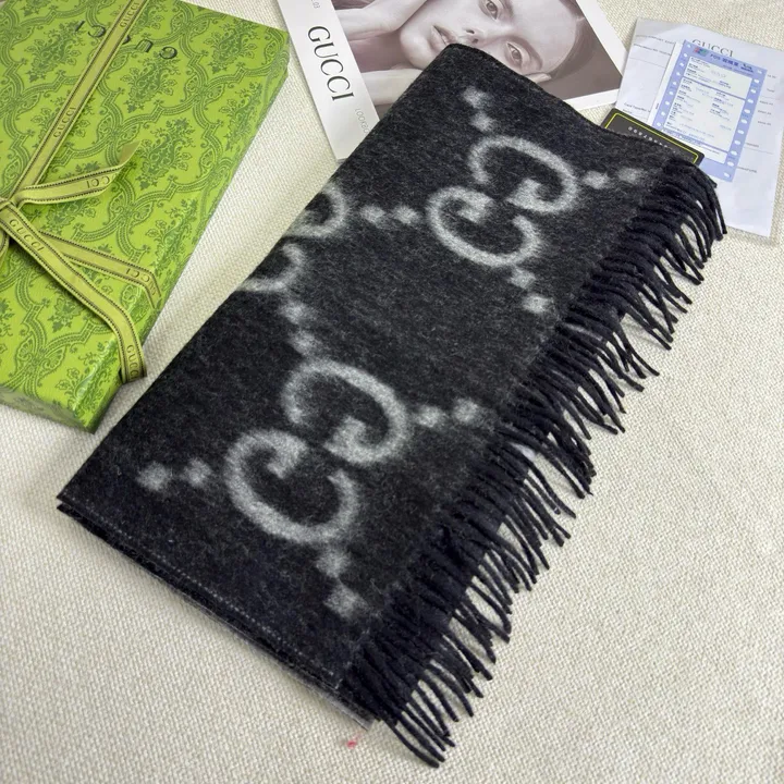 スーパーコピー グッチ マフラー