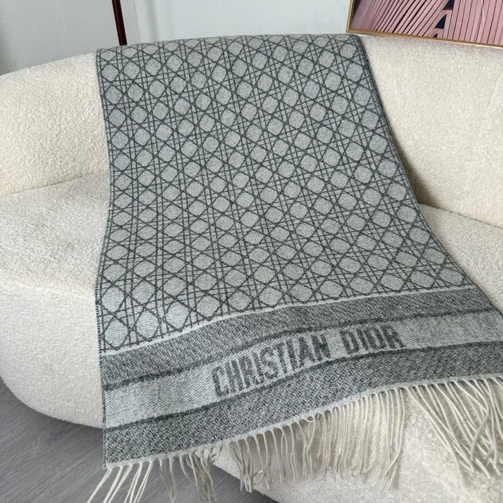 スーパーコピー ディオール マフラー