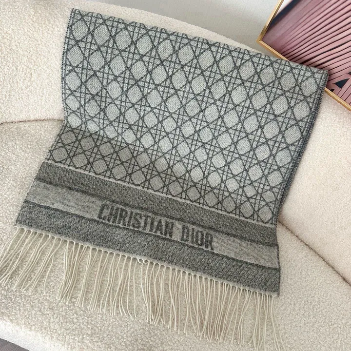 スーパーコピー ディオール マフラー