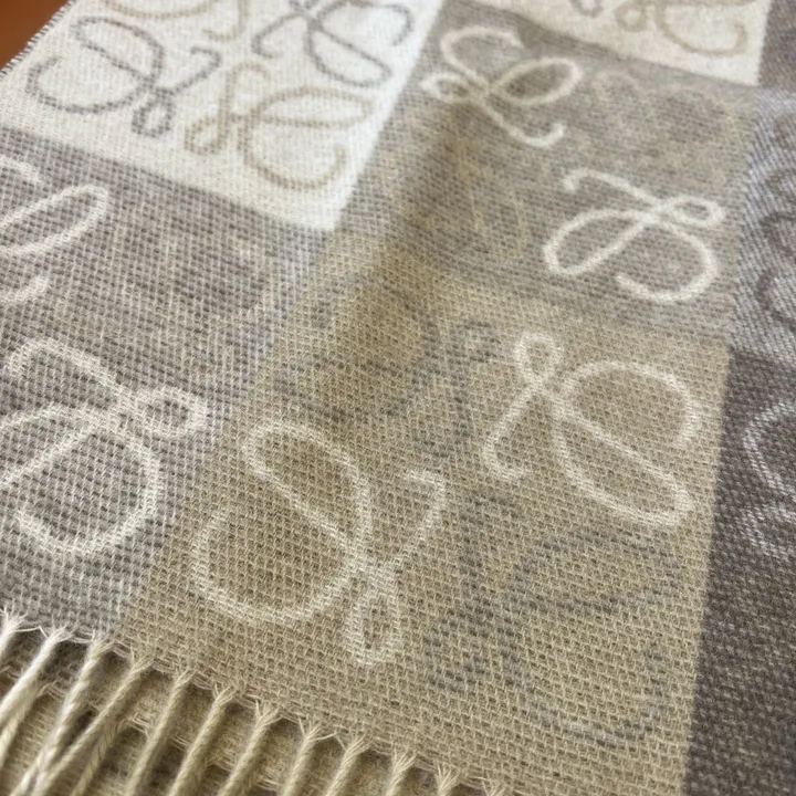 スーパーコピー ロエベ マフラー