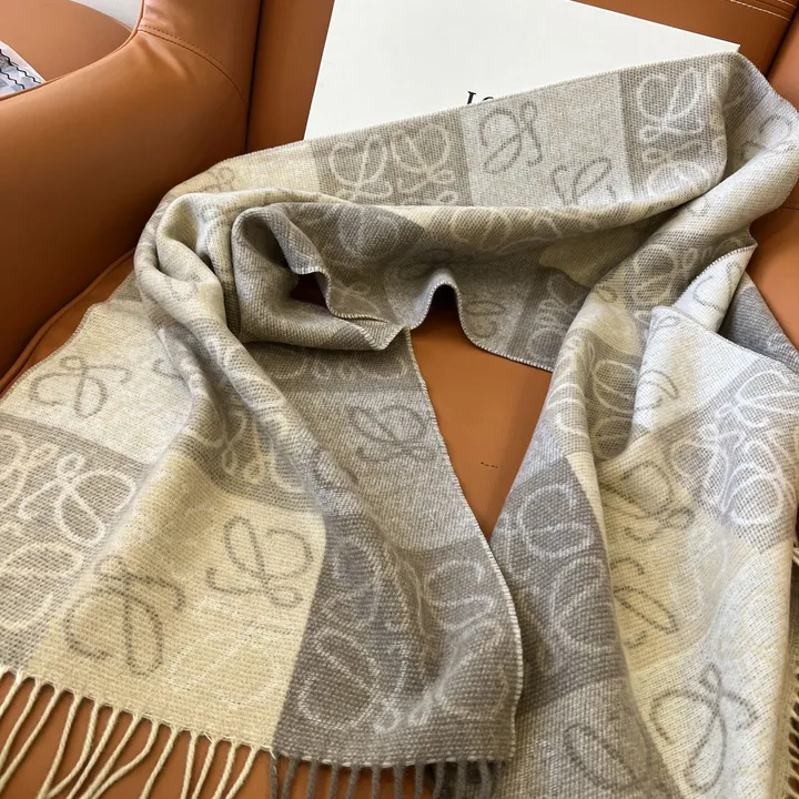 スーパーコピー ロエベ マフラー