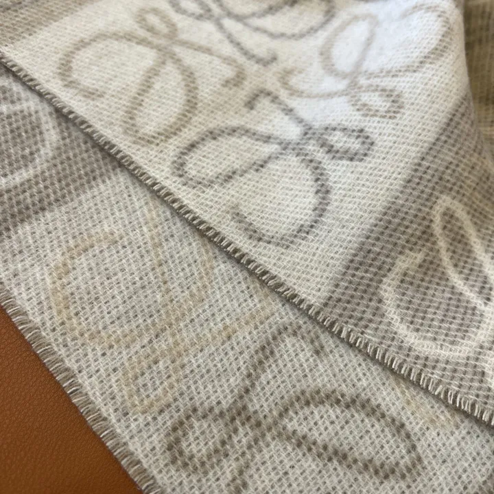 スーパーコピー ロエベ マフラー