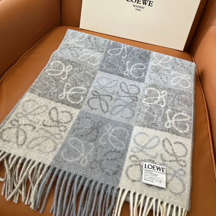 スーパーコピー ロエベ マフラー