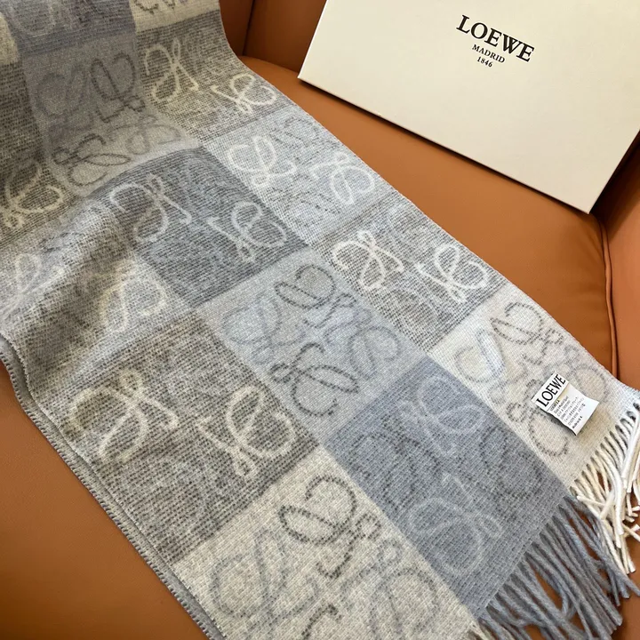 スーパーコピー ロエベ マフラー