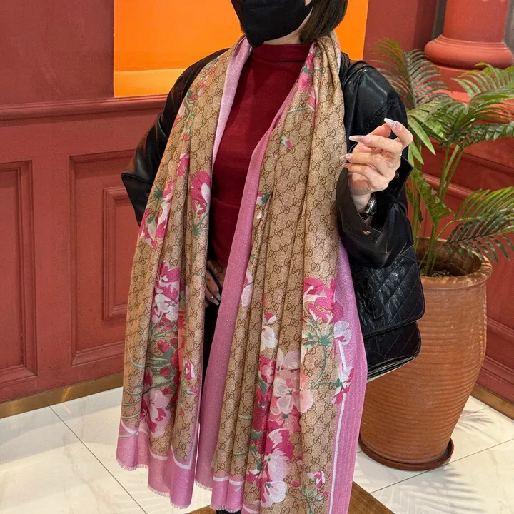 スーパーコピー グッチ マフラー