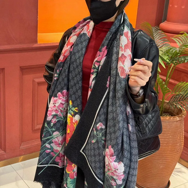 スーパーコピー グッチ マフラー