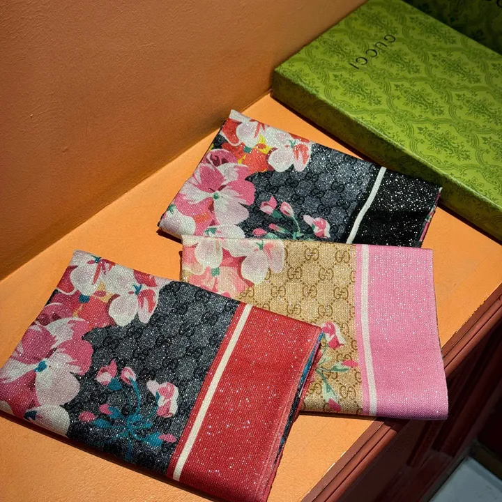 スーパーコピー グッチ マフラー