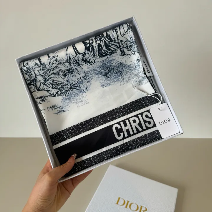 スーパーコピー ディオール マフラー