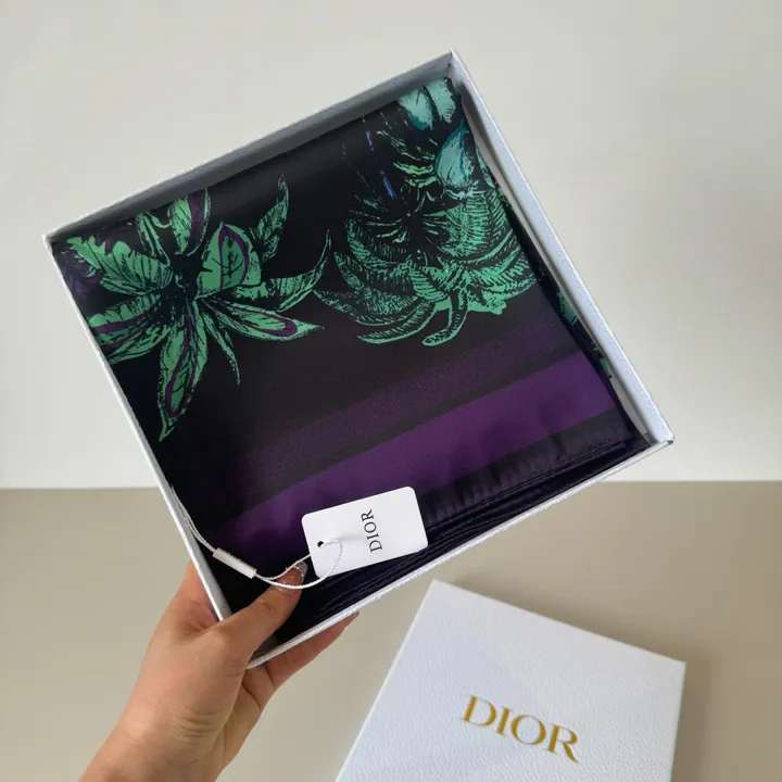 スーパーコピー ディオール マフラー