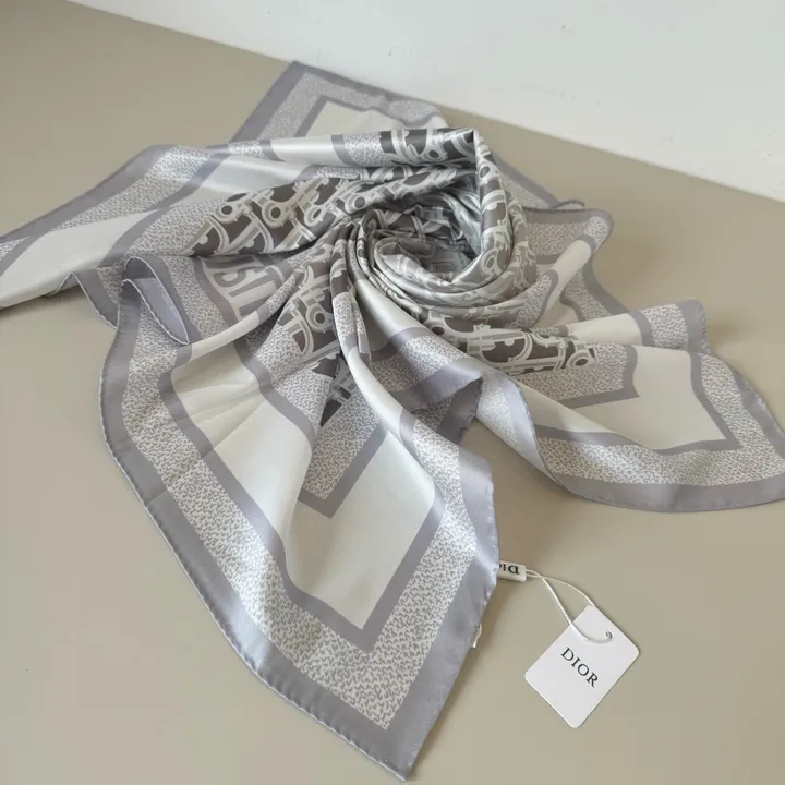 スーパーコピー ディオール マフラー