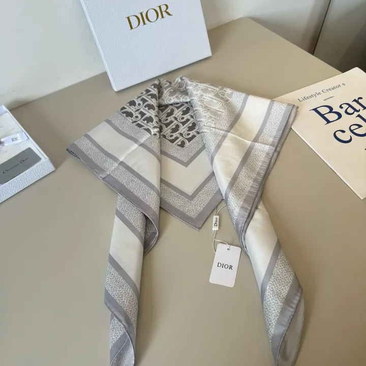 スーパーコピー ディオール マフラー