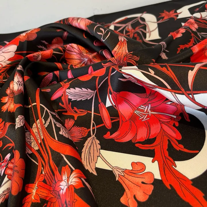 スーパーコピー グッチ マフラー