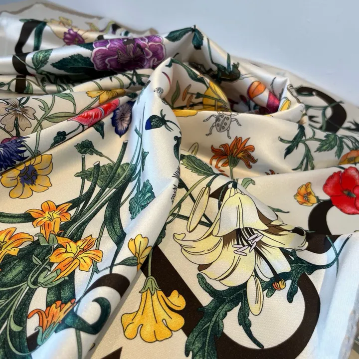 スーパーコピー グッチ マフラー