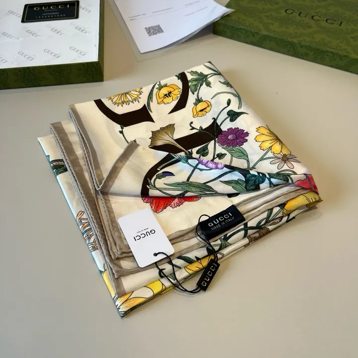 スーパーコピー グッチ マフラー