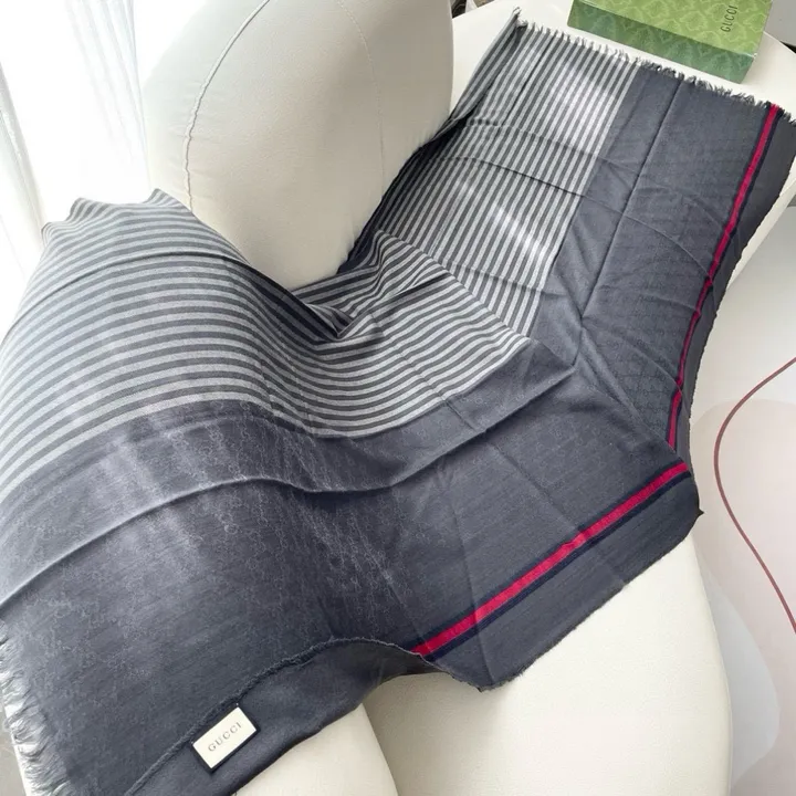 スーパーコピー グッチ マフラー