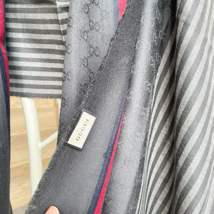 スーパーコピー グッチ マフラー