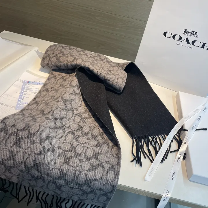 スーパーコピー コーチ マフラー