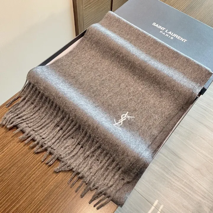 スーパーコピー バレンシアガ マフラー