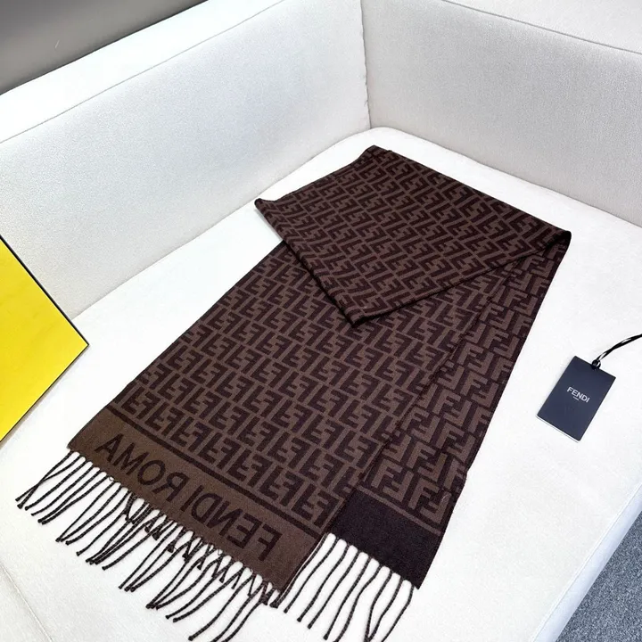 スーパーコピー フェンディ マフラー