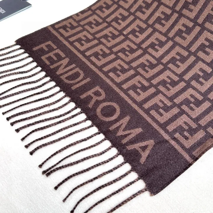 スーパーコピー フェンディ マフラー