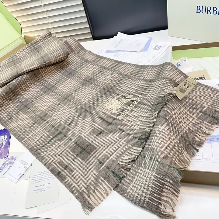 スーパーコピー バーバリー ス マフラー