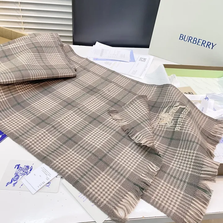 スーパーコピー バーバリー ス マフラー