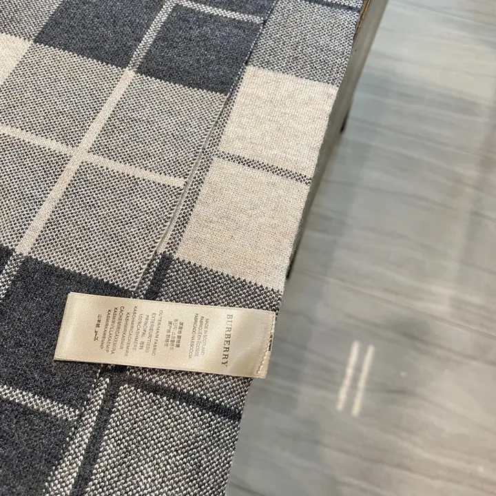 スーパーコピー ディオール マフラー