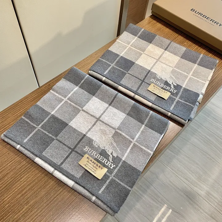 スーパーコピー ディオール マフラー