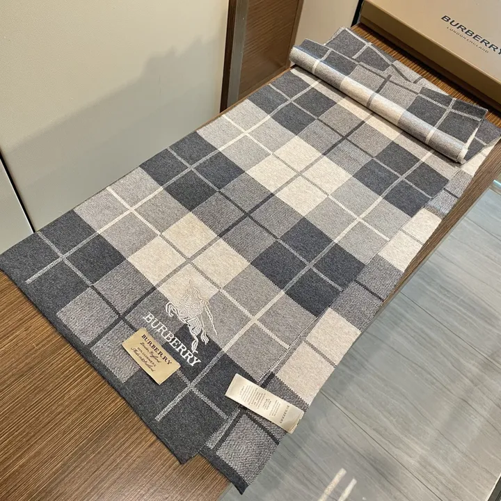 スーパーコピー ディオール マフラー