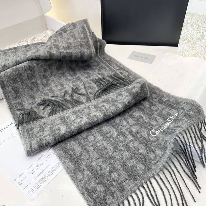 スーパーコピー ディオール マフラー