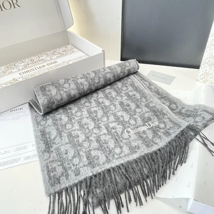 スーパーコピー ディオール マフラー