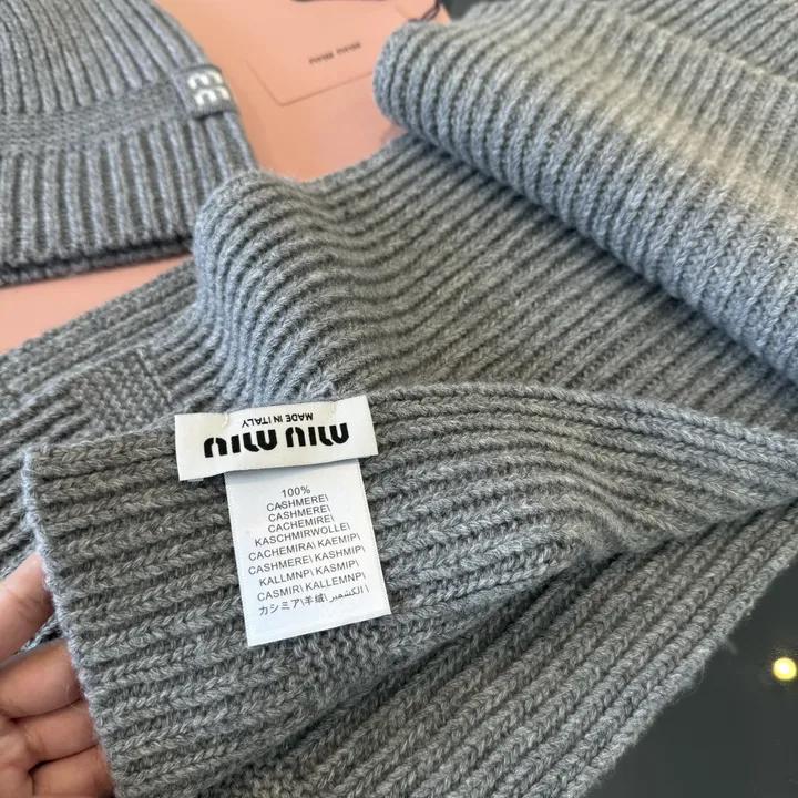 スーパーコピー フェンディ マフラー