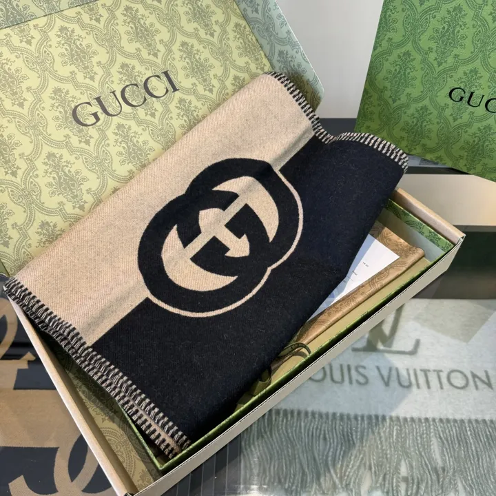 スーパーコピー グッチ マフラー