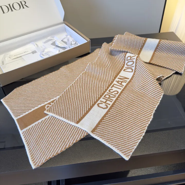 スーパーコピー ディオール マフラー