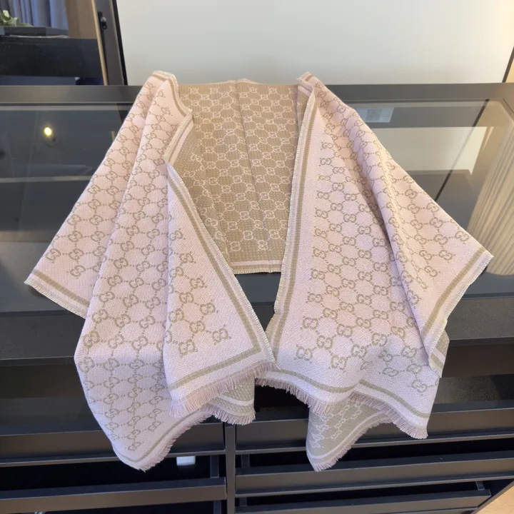 スーパーコピー グッチ マフラー