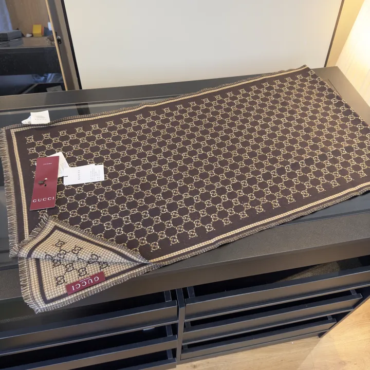 スーパーコピー グッチ マフラー