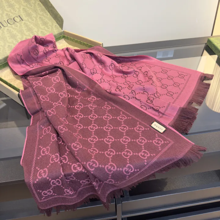 スーパーコピー グッチ マフラー