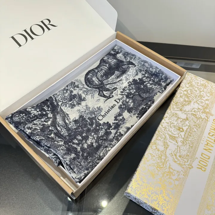 スーパーコピー ディオール マフラー