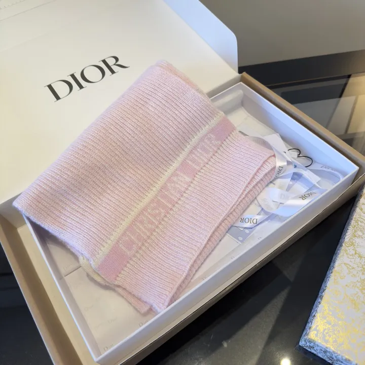 スーパーコピー ディオール マフラー