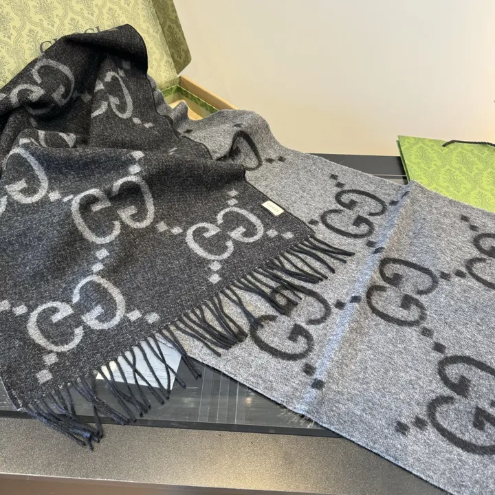 スーパーコピー グッチ マフラー