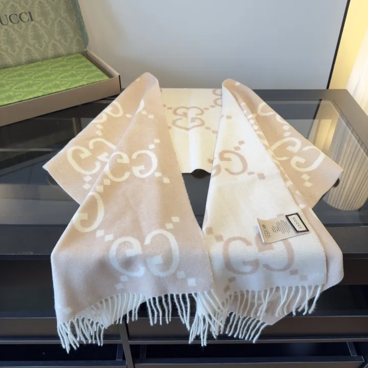 スーパーコピー グッチ マフラー