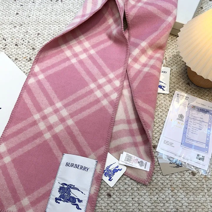 スーパーコピー バーバリー ス マフラー