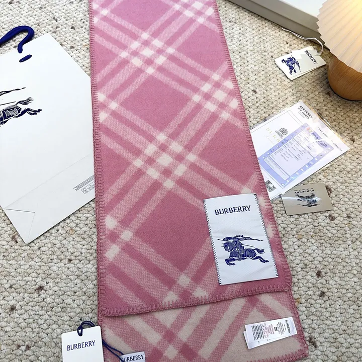 スーパーコピー バーバリー ス マフラー