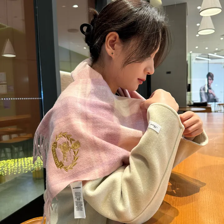 スーパーコピー バーバリー ス マフラー