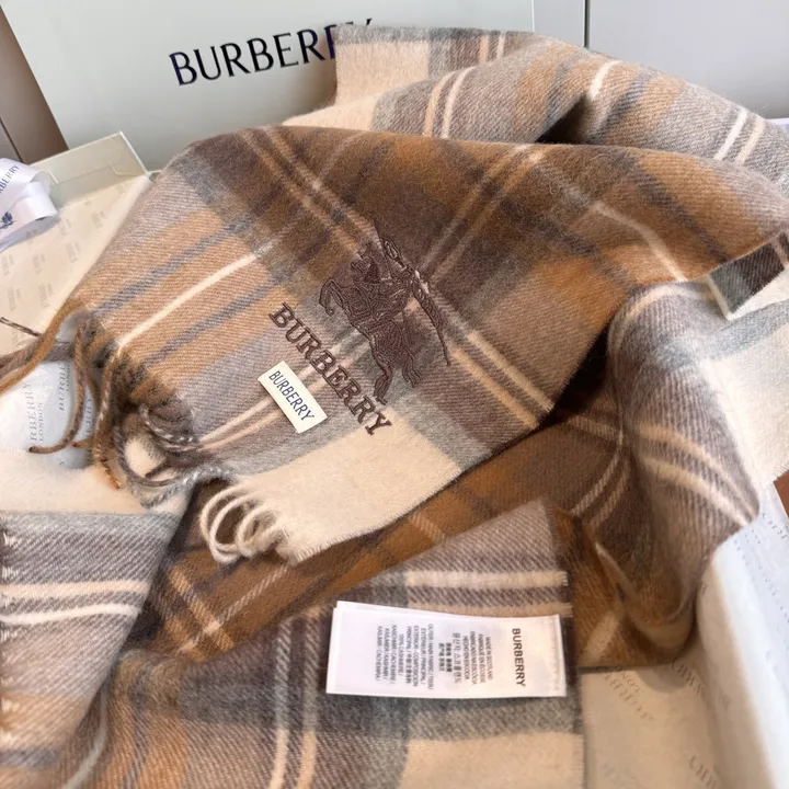 スーパーコピー バーバリー ス マフラー