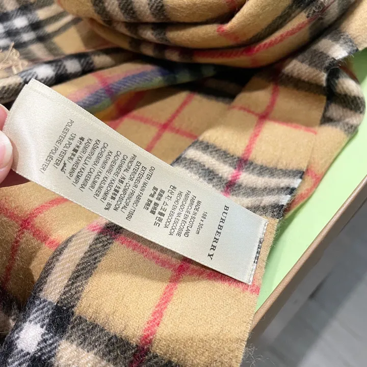 スーパーコピー バーバリー ス マフラー